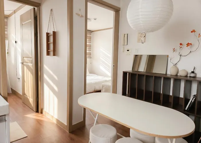 2br, 3bed Apt, Cozy Jongam アパート ソウル特別市